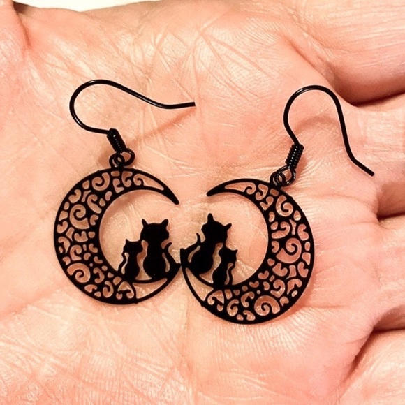 Any 4/$25! Black Laser Cut Filagree Half Moon w/Cat Silhouettes Drop Earrings - Picture 5 of 8